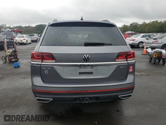 ✅ 2022 Volkswagen Atlas SE • VIN: 1V2KR2CA8NC533992 • Lot: 83814305. Wystawiony na Copart z przebiegiem 56 743 mil. Bezpłatny archiwum sprzedaży aukcyjnych z USA i szczegółowy raport historii pojazdu na DreamBid. Zdjęcie 6.