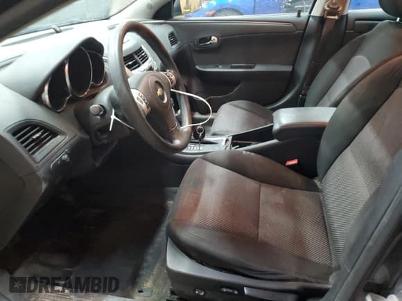 ✅ 2012 Chevrolet Malibu 1LT • VIN: 1G1ZC5E09CF260427 • Lot: 61599024. Listed on Copart with 271,945 mi. Free auction sales archive from the USA and detailed vehicle history report at DreamBid. Image 7.