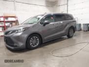 ✅ 2021 Toyota Sienna XLE • VIN: 5TDYSKFC2MS004130 • Lot: 43408630. Listed on IAAI with 135,512 mi. Free auction sales archive from the USA and detailed vehicle history report at DreamBid. Image 2.