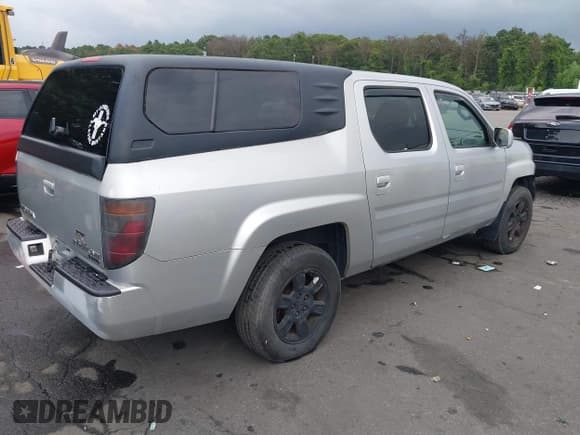 ✅ 2006 Honda Ridgeline RTS • VIN: 2HJYK16416H565032 • Lot: 42881615. Wystawiony na IAAI z przebiegiem 180 356 mil. Bezpłatny archiwum sprzedaży aukcyjnych z USA i szczegółowy raport historii pojazdu na DreamBid. Zdjęcie 4.