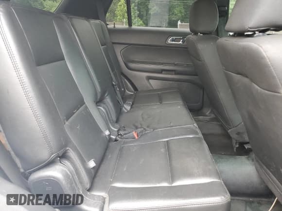 ✅ 2017 Ford Police Interceptor Utility • VIN: 1FM5K8ARXHGA04681 • Lot: 59983085. Wystawiony na Copart z przebiegiem 111 286 mil. Bezpłatny archiwum sprzedaży aukcyjnych z USA i szczegółowy raport historii pojazdu na DreamBid. Zdjęcie 11.