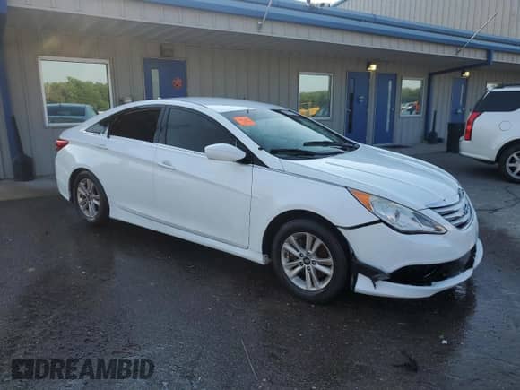 2014 Hyundai Sonata GLS with VIN 5NPEB4AC8EH929864, listed as a Copart auction lot 68411615 with Not provided miles and Non repairable. Bid and sale history available at DreamBid. Image 4.