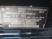 ✅ 2018 BMW 3 Series 330i • VIN: WBA8B9G58JNV00606 • Lot: 43239190. Wystawiony na IAAI z przebiegiem 68 085 mil. Bezpłatny archiwum sprzedaży aukcyjnych z USA i szczegółowy raport historii pojazdu na DreamBid. Zdjęcie 9.