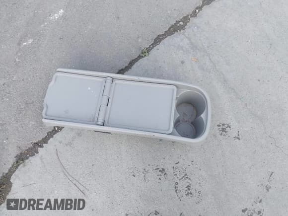 ✅ 2012 Toyota Highlander • VIN: 5TDZK3EH7CS070842 • Lot: 43733173. Wystawiony na IAAI z przebiegiem 149 776 mil. Bezpłatny archiwum sprzedaży aukcyjnych z USA i szczegółowy raport historii pojazdu na DreamBid. Zdjęcie 12.