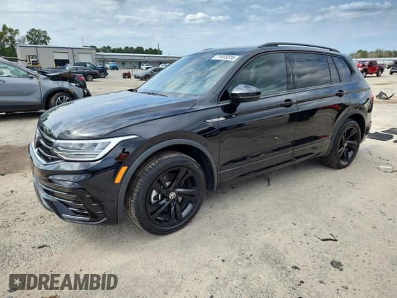 ✅ 2023 Volkswagen Tiguan SE R-Line Black • VIN: 3VVCB7AX8PM093029 • Lot: 71913315. Listed on Copart with 22,770 mi. Free auction sales archive from the USA and detailed vehicle history report at DreamBid. Image 1.