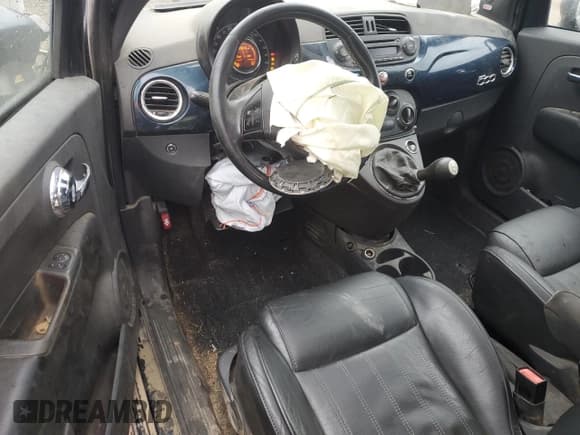 ✅ 2013 FIAT 500 Turbo • VIN: 3C3CFFHH4DT573327 • Lot: 91840065. Wystawiony na Copart z przebiegiem 125 816 mil. Bezpłatny archiwum sprzedaży aukcyjnych z USA i szczegółowy raport historii pojazdu na DreamBid. Zdjęcie 8.