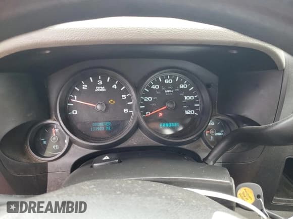 ✅ 2008 Chevrolet Silverado 1500 Work Truck • VIN: 1GCEK14X78Z287082 • Lot: 73227224. Listed on Copart with 133,923 mi. Free auction sales archive from the USA and detailed vehicle history report at DreamBid. Image 9.