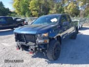 ✅ 2019 Chevrolet Silverado 1500 Custom Trail Boss • VIN: 1GCRYCEF9KZ301587 • Lot: 43449291. Wystawiony na IAAI z przebiegiem 56 383 mil. Bezpłatny archiwum sprzedaży aukcyjnych z USA i szczegółowy raport historii pojazdu na DreamBid. Zdjęcie 2.