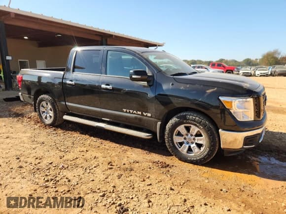 ✅ 2019 Nissan Titan S • VIN: 1N6AA1EKXKN526074 • Lot: 91717715. Listed on Copart with 35,325 mi. Free auction sales archive from the USA and detailed vehicle history report at DreamBid. Image 4.
