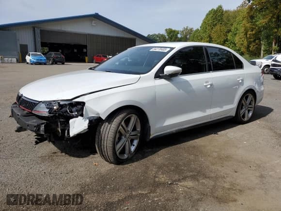 ✅ 2015 Volkswagen Jetta GLI SE • VIN: 3VW4T7AJ5FM413057 • Lot: 84270405. Listed on Copart with 122,658 mi. Free auction sales archive from the USA and detailed vehicle history report at DreamBid. Image 1.