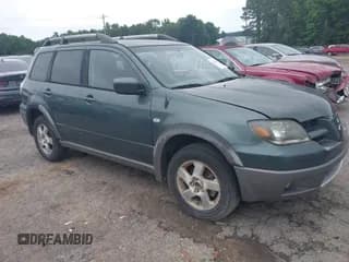 ✅ 2003 Mitsubishi Outlander XLS • VIN: JA4LX41G73U049814 • Lot: 42348988. Wystawiony na IAAI z przebiegiem 228 371 mil. Bezpłatny archiwum sprzedaży aukcyjnych z USA i szczegółowy raport historii pojazdu na DreamBid. Zdjęcie 1.