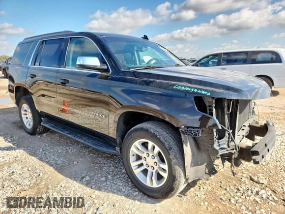 ✅ 2018 Chevrolet Tahoe LS • VIN: 1GNSCAKCXJR203480 • Lot: 90220355. Wystawiony na Copart z przebiegiem 115 171 mil. Bezpłatny archiwum sprzedaży aukcyjnych z USA i szczegółowy raport historii pojazdu na DreamBid. Zdjęcie 4.