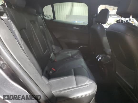 ✅ 2022 Alfa Romeo Stelvio Sprint • VIN: ZASPAKAN0N7D24685 • Lot: 86969744. Listed on Copart with 62,179 mi. Free auction sales archive from the USA and detailed vehicle history report at DreamBid. Image 10.