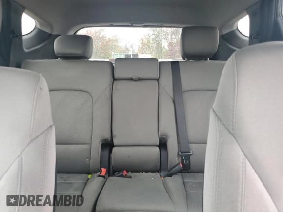 ✅ 2017 Hyundai Santa Fe 2.4L • VIN: 5XYZUDLB5HG399459 • Lot: 90931255. Listed on Copart with 148,903 mi. Free auction sales archive from the USA and detailed vehicle history report at DreamBid. Image 10.