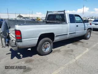 ✅ 1999 Dodge 2500 • VIN: 1B7KC2365XJ619595 • Lot: 43165514. Wystawiony na IAAI z przebiegiem 417 231 mil. Bezpłatny archiwum sprzedaży aukcyjnych z USA i szczegółowy raport historii pojazdu na DreamBid. Zdjęcie 4.