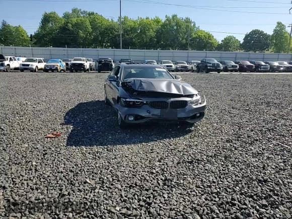 ✅ 2018 BMW 4 Series 430i xDrive • VIN: WBA4J3C57JBG91864 • Lot: 64803925. Listed on Copart with 111,179 mi. Free auction sales archive from the USA and detailed vehicle history report at DreamBid. Image 13.