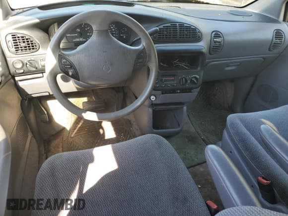 ✅ 1996 Plymouth Voyager SE • VIN: 1P4GP44R0TB207230 • Лот: 74509084. Опубликован ранее на Copart с пробегом Не указан. Бесплатный доступ к архиву аукционных продаж из США и подробный отчёт об истории автомобиля на DreamBid. Изображение 8.