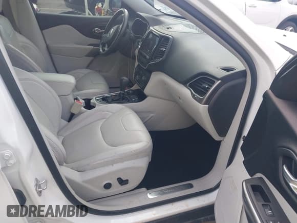 ✅ 2020 Jeep Cherokee Limited • VIN: 1C4PJMDX8LD544589 • Лот: 41772901. Опубликован ранее на IAAI с пробегом 65 261 миль. Бесплатный доступ к архиву аукционных продаж из США и подробный отчёт об истории автомобиля на DreamBid. Изображение 5.