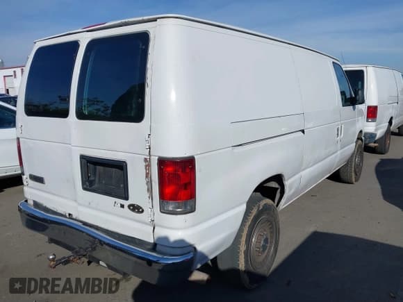✅ 2010 Ford Econoline Cargo Commercial • VIN: 1FTSE3EL9ADA46967 • Lot: 41562287. Listed on IAAI with 162,158 mi. Free auction sales archive from the USA and detailed vehicle history report at DreamBid. Image 4.