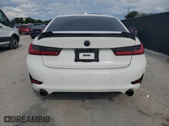 ✅ 2019 BMW 3 Series 330i • VIN: 3MW5R1J59K8A04341 • Лот: 80729795. Опубликован ранее на Copart с пробегом Не указан. Бесплатный доступ к архиву аукционных продаж из США и подробный отчёт об истории автомобиля на DreamBid. Изображение 6.