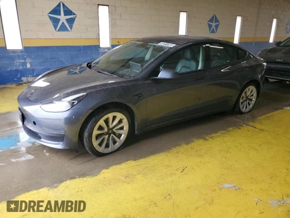 ✅ 2022 Tesla Model 3 • VIN: 5YJ3E1EA7NF189583 • Лот: 59351395. Опубликован ранее на Copart с пробегом 142 533 миль. Бесплатный доступ к архиву аукционных продаж из США и подробный отчёт об истории автомобиля на DreamBid. Изображение 1.