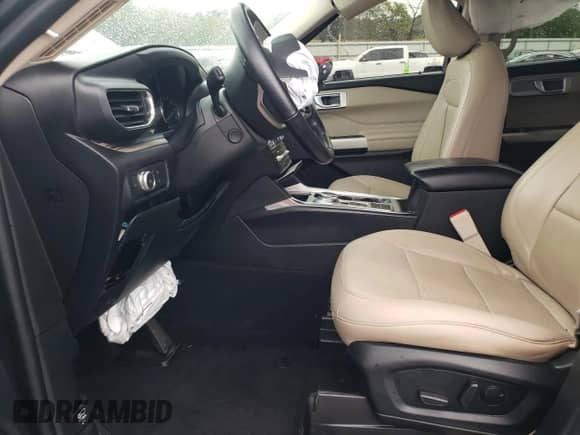 2021 Ford Explorer Limited z VIN 1FMSK7FH7MGC17014, wystawiony jako Copart lot #81700125 z przebiegiem 48 860 mil mil oraz Szkoda całkowita • Salvage title. Historia ofert i sprzedaży dostępna na DreamBid. Obrazek 7.