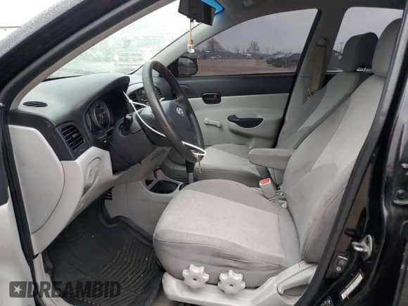 ✅ 2007 Hyundai Accent GLS • VIN: KMHCN46C27U156529 • Lot: 81855814. Wystawiony na Copart z przebiegiem 109 604 mil mil. Skorzystaj z bezpłatnego archiwum sprzedaży aukcyjnych z USA i zobacz szczegółowy raport historii pojazdu na DreamBid. Zdjęcie 7.