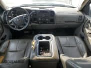 ✅ 2013 GMC Sierra 1500 • VIN: 1GT11ZC84DF174907 • Лот: 84462865. Опубликован ранее на Copart с пробегом 203 810 миль. Бесплатный доступ к архиву аукционных продаж из США и подробный отчёт об истории автомобиля на DreamBid. Изображение 8.