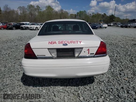 ✅ 2010 Ford Police Interceptor • VIN: 2FABP7BV2AX104505 • Лот: 51165135. Опубликован ранее на Copart с пробегом Не указан. Бесплатный доступ к архиву аукционных продаж из США и подробный отчёт об истории автомобиля на DreamBid. Изображение 6.