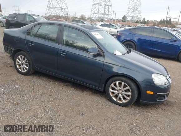✅ 2010 Volkswagen Jetta SE • VIN: 3VWRZ7AJ1AM120429 • Lot: 43876874. Listed on IAAI with 175,034 mi. Free auction sales archive from the USA and detailed vehicle history report at DreamBid. Image 1.