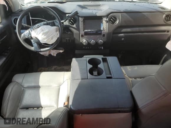 ✅ 2020 Toyota Tundra SR • VIN: 5TFTY5F16LX011227 • Лот: 72167394. Опубликован ранее на Copart с пробегом Не указан. Бесплатный доступ к архиву аукционных продаж из США и подробный отчёт об истории автомобиля на DreamBid. Изображение 8.