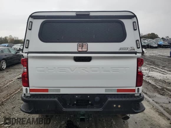 ✅ 2020 Chevrolet Silverado 2500HD Work Truck • VIN: 1GC4YLE7XLF184964 • Lot: 87400175. Wystawiony na Copart z przebiegiem 123 153 mil. Bezpłatny archiwum sprzedaży aukcyjnych z USA i szczegółowy raport historii pojazdu na DreamBid. Zdjęcie 6.