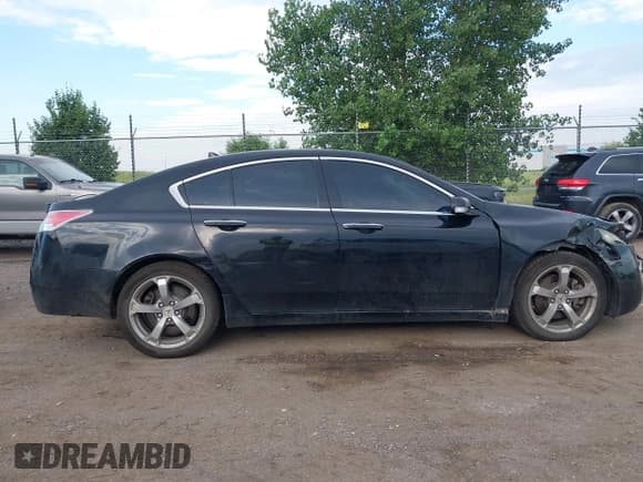 ✅ 2010 Acura TL Technology • VIN: 19UUA9F57AA009443 • Lot: 42569133. Listed on IAAI with 229,214 mi. Free auction sales archive from the USA and detailed vehicle history report at DreamBid. Image 13.