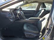 ✅ 2019 Toyota Camry SE • VIN: 4T1B11HK4KU255985 • Лот: 82487775. Опубликован ранее на Copart с пробегом 43 389 миль. Бесплатный доступ к архиву аукционных продаж из США и подробный отчёт об истории автомобиля на DreamBid. Изображение 7.