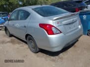 ✅ 2017 Nissan Versa S • VIN: 3N1CN7AP8HK434970 • Lot: 43173376. Wystawiony na IAAI z przebiegiem 161 636 mil. Bezpłatny archiwum sprzedaży aukcyjnych z USA i szczegółowy raport historii pojazdu na DreamBid. Zdjęcie 3.