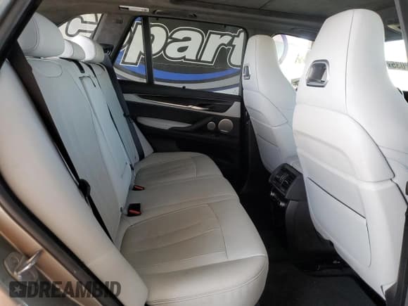 ✅ 2018 BMW X5 M • VIN: 5YMKT6C56J0Y83685 • Lot: 55342035. Listed on Copart with 56,136 mi. Free auction sales archive from the USA and detailed vehicle history report at DreamBid. Image 10.