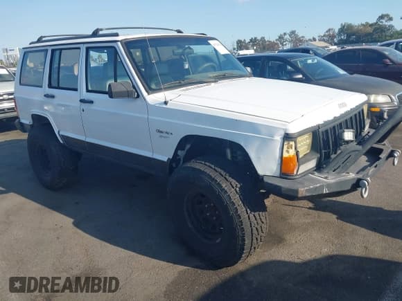✅ 1994 Jeep Cherokee Sport • VIN: 1J4FT68S3RL219678 • Лот: 43226294. Опубликован ранее на IAAI с пробегом 221 116 миль. Бесплатный доступ к архиву аукционных продаж из США и подробный отчёт об истории автомобиля на DreamBid. Изображение 1.
