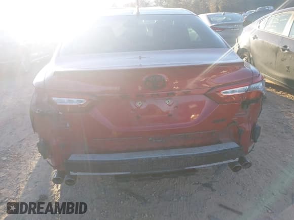 ✅ 2019 Toyota Camry XSE • VIN: 4T1BZ1HK7KU025219 • Lot: 43624847. Listed on IAAI with 116,366 mi. Free auction sales archive from the USA and detailed vehicle history report at DreamBid. Image 17.