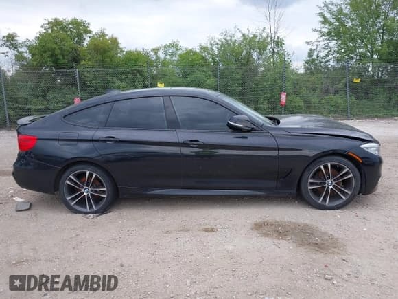 ✅ 2016 BMW 3 Series 328i Gran Turismo xDrive • VIN: WBA8Z5C5XGG502770 • Lot: 42757156. Listed on IAAI with Not provided. Free auction sales archive from the USA and detailed vehicle history report at DreamBid. Image 13.