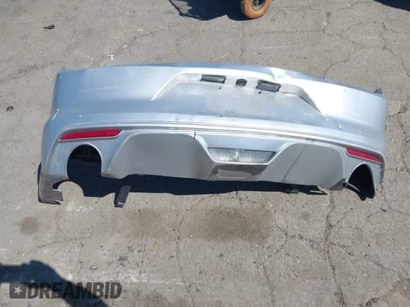 ✅ 2015 Ford Mustang V6 • VIN: 1FATP8EM1F5400976 • Lot: 43229651. Listed on IAAI with 103,286 mi. Free auction sales archive from the USA and detailed vehicle history report at DreamBid. Image 12.