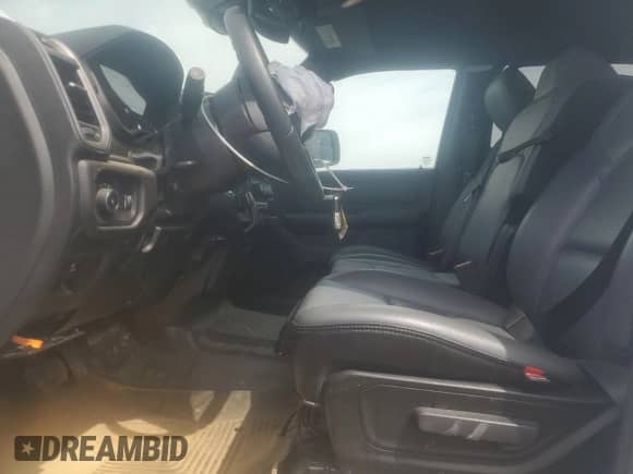 2023 Ram 1500 Tradesman z VIN 1C6RRENT5PN607402, wystawiony jako Copart lot #53915375 z przebiegiem 8 882 mil mil oraz Szkoda całkowita • Salvage title. Historia ofert i sprzedaży dostępna na DreamBid. Obrazek 7.