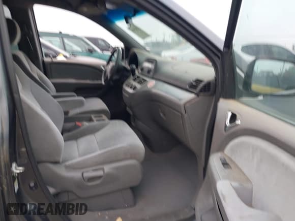 ✅ 2010 Honda Odyssey LX • VIN: 5FNRL3H21AB017429 • Lot: 43923036. Listed on IAAI with 163,262 mi. Free auction sales archive from the USA and detailed vehicle history report at DreamBid. Image 5.