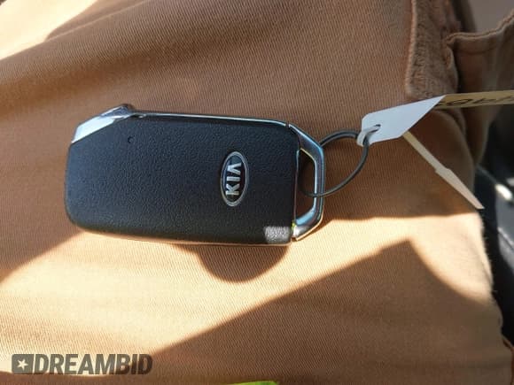 ✅ 2021 Kia Forte GT-Line • VIN: 3KPF34AD5ME313164 • Lot: 43246877. Wystawiony na IAAI z przebiegiem 79 145 mil. Bezpłatny archiwum sprzedaży aukcyjnych z USA i szczegółowy raport historii pojazdu na DreamBid. Zdjęcie 11.