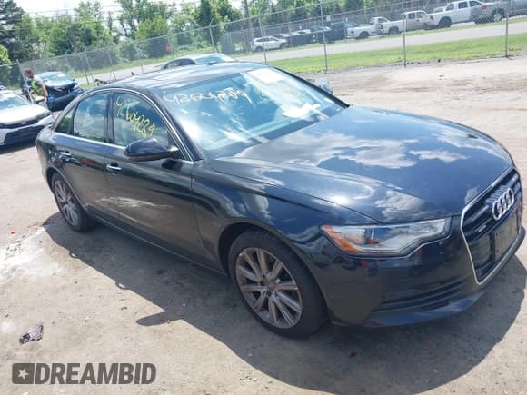 ✅ 2015 Audi A6 Premium Plus • VIN: WAUGFAFC0FN027728 • Lot: 42604289. Wystawiony na IAAI z przebiegiem Nie podano. Bezpłatny archiwum sprzedaży aukcyjnych z USA i szczegółowy raport historii pojazdu na DreamBid. Zdjęcie 1.