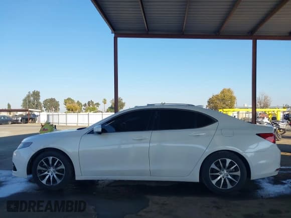 ✅ 2016 Acura TLX • VIN: 19UUB1F39GA009093 • Lot: 43565764. Listed on IAAI with 105,917 mi. Free auction sales archive from the USA and detailed vehicle history report at DreamBid. Image 15.