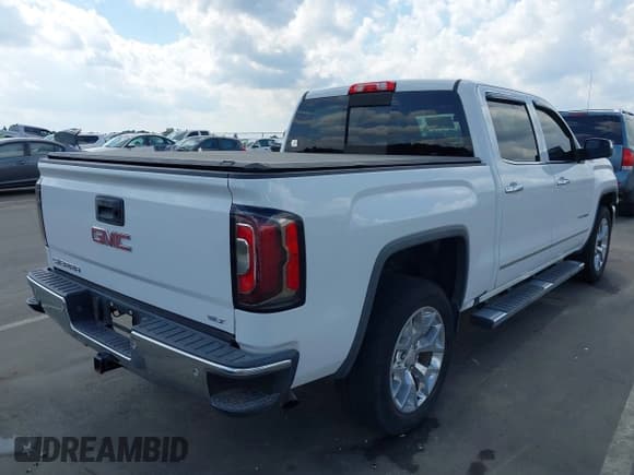 ✅ 2018 GMC Sierra 1500 SLT • VIN: 3GTU2NEC9JG542237 • Лот: 43311811. Опубликован ранее на IAAI с пробегом 99 681 миль. Бесплатный доступ к архиву аукционных продаж из США и подробный отчёт об истории автомобиля на DreamBid. Изображение 4.