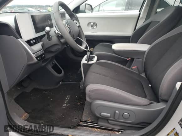 2022 Hyundai Ioniq 5 SE with VIN KM8KM4AE8NU068136, listed as a Copart auction lot 44801044 with 11,473 mi miles and . Bid and sale history available at DreamBid. Image 7.