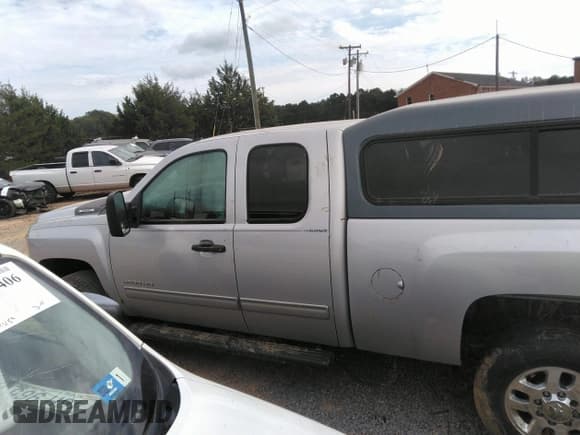 ✅ 2012 Chevrolet Silverado 2500HD LT • VIN: 1GC2KXCG1CZ337684 • Lot: 40494392. Wystawiony na IAAI z przebiegiem Nie podano. Bezpłatny archiwum sprzedaży aukcyjnych z USA i szczegółowy raport historii pojazdu na DreamBid. Zdjęcie 14.
