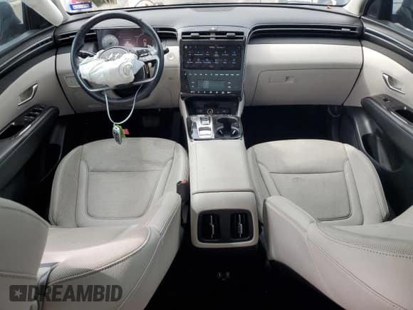 ✅ 2022 Hyundai Tucson Limited • VIN: 5NMJE3AE3NH001006 • Lot: 76097224. Wystawiony na Copart z przebiegiem 28 973 mil. Bezpłatny archiwum sprzedaży aukcyjnych z USA i szczegółowy raport historii pojazdu na DreamBid. Zdjęcie 8.