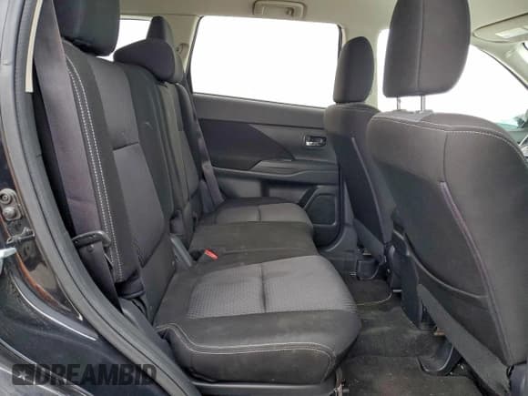 ✅ 2016 Mitsubishi Outlander SE • VIN: JA4AZ3A36GZ009645 • Lot: 93819475. Wystawiony na Copart z przebiegiem 124 929 mil. Bezpłatny archiwum sprzedaży aukcyjnych z USA i szczegółowy raport historii pojazdu na DreamBid. Zdjęcie 11.